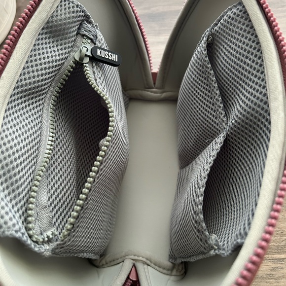 KUSSHI Neoprene Makeup Bag-Awesome Condition! - Picture 7 of 9
